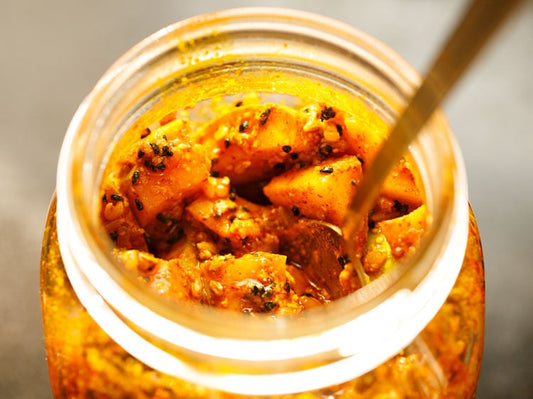 Mango Pickle Sirka (Aam ka Achar)